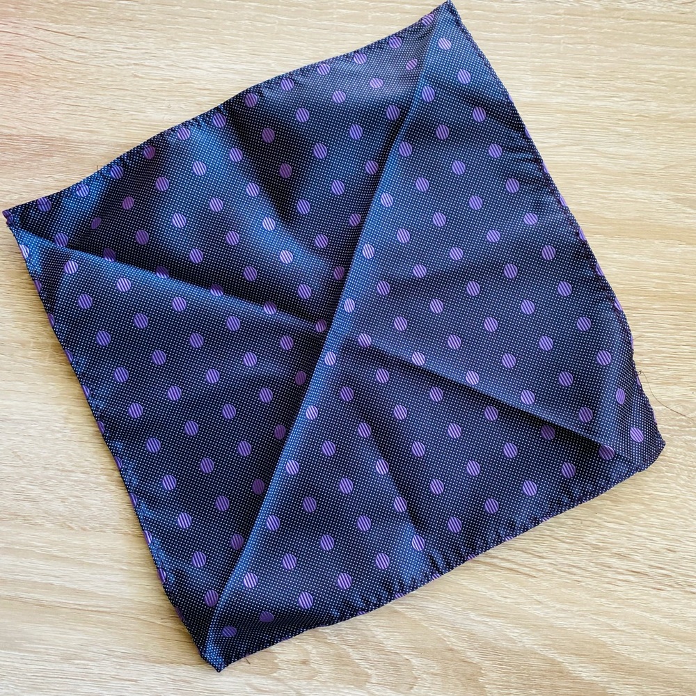 ✨5/$5 | Men’s Navy Blue Polka Dot Pocket Square✨